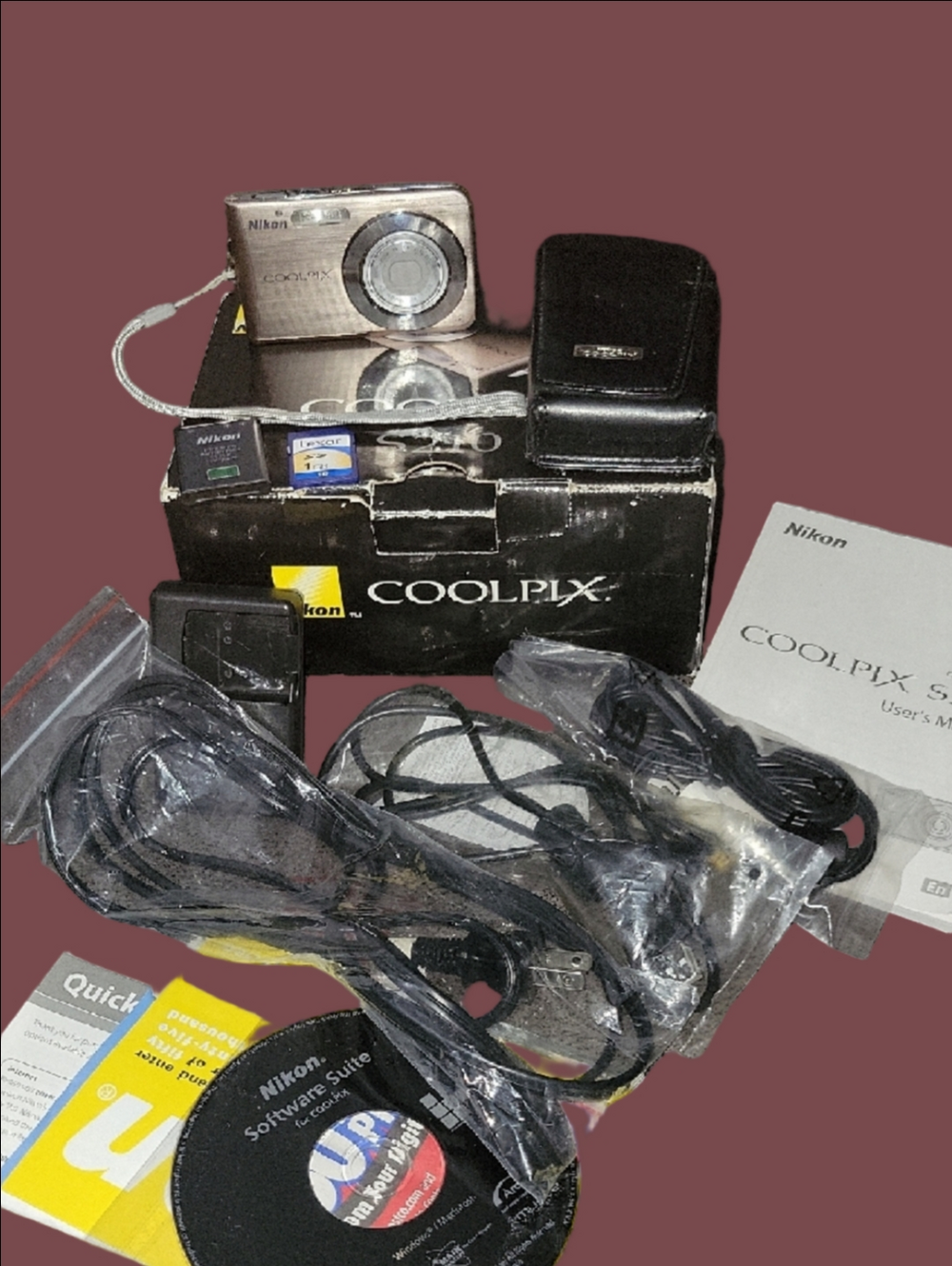 Nikon COOLPIX S210 Compact Digital Camera - Silver